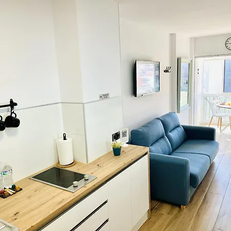 Beautiful Brand New Study 24-hour Reception Apartamento